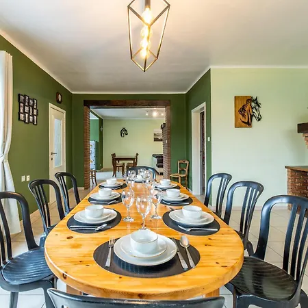 Holiday home Des Ruelles Fosses-La-Ville